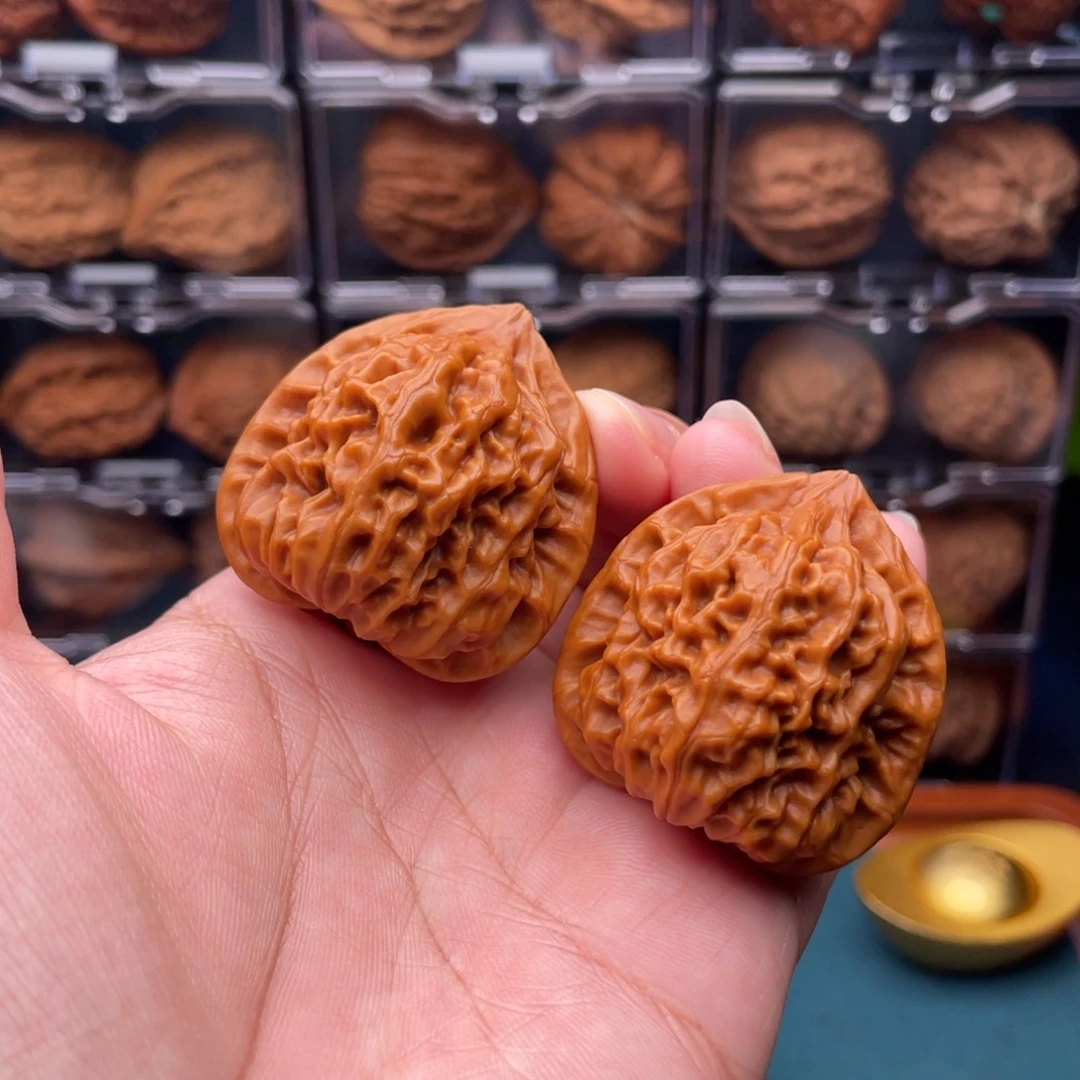 吊坠桃核水晶蛤蟆