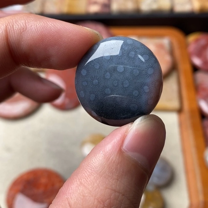 硅化玉颈饰未镶嵌大*橙