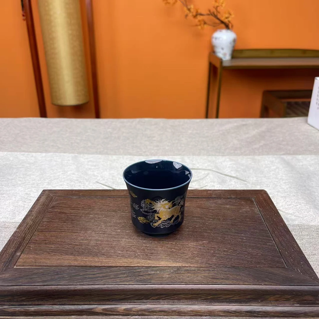 黑底描金麒麟品茗杯G1314