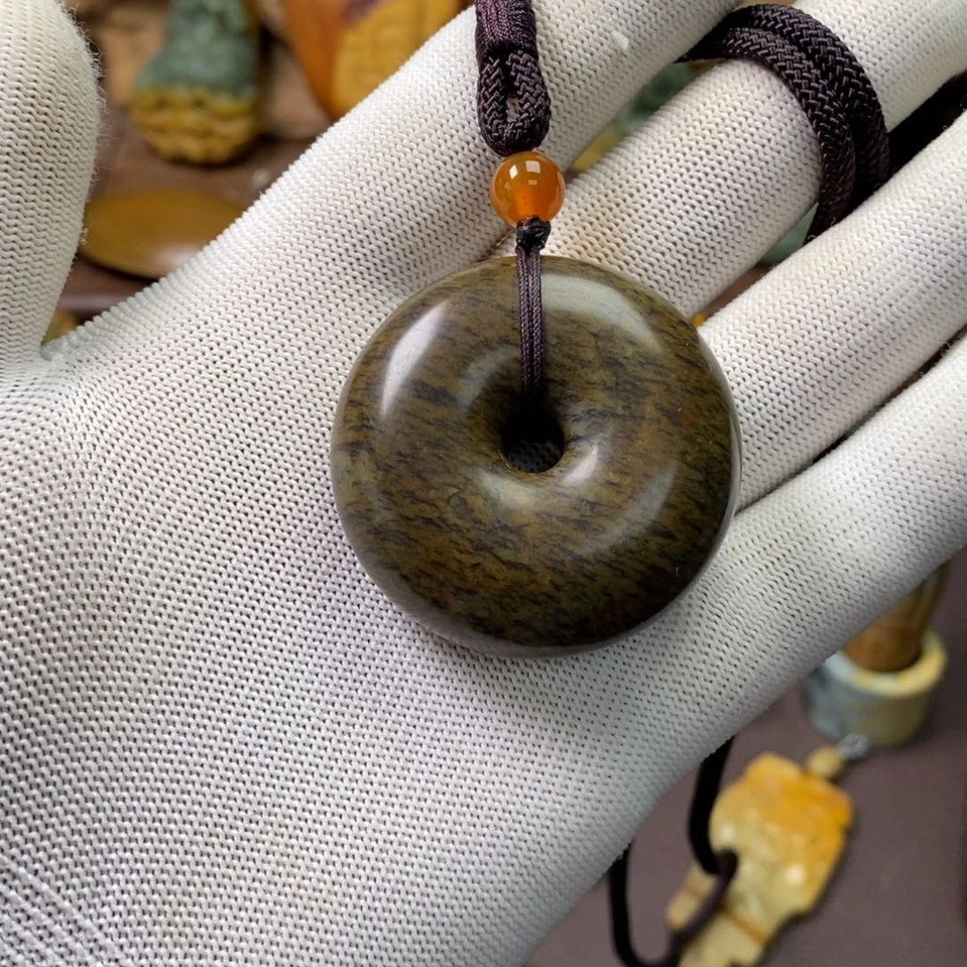 岫岩河磨玉（透闪石质玉）未镶嵌挂件