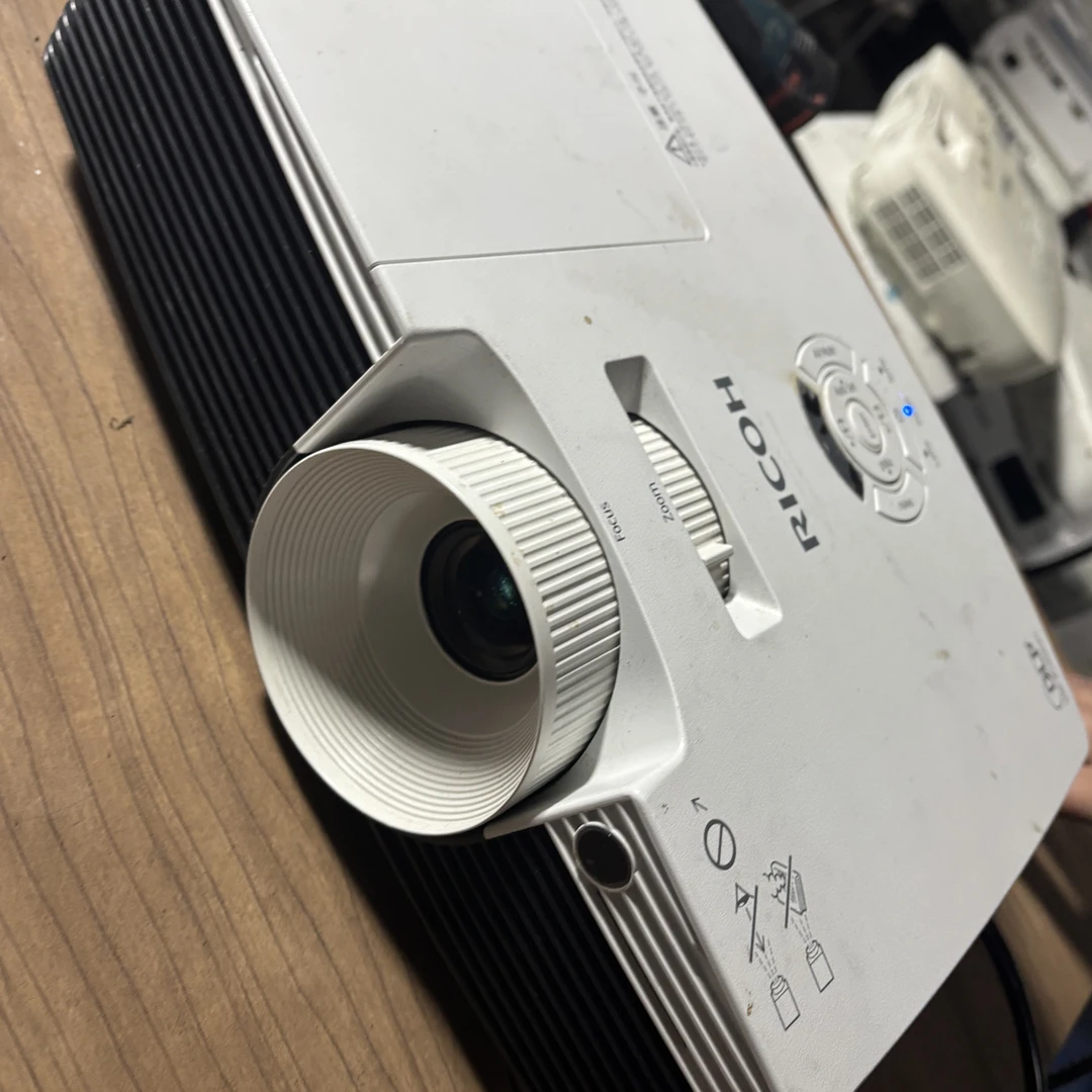 二手 理光配件投影仪 运费自理