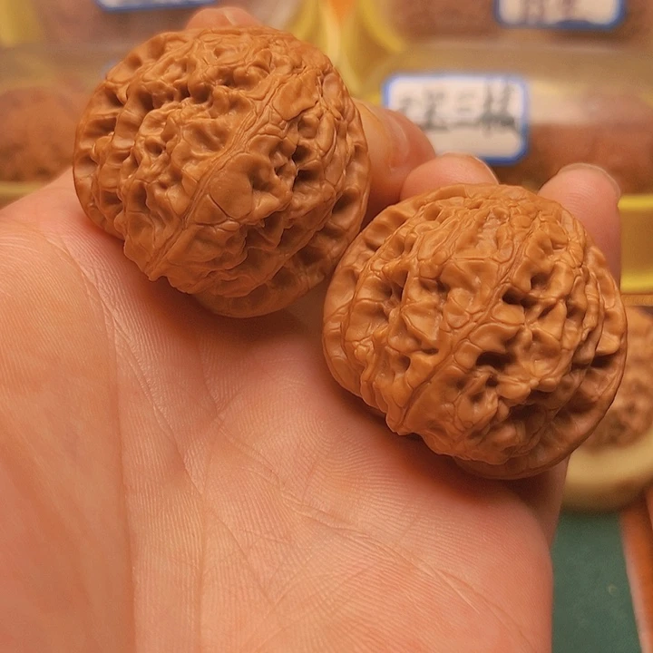 文玩核桃把件边38肚40全品野生肉球