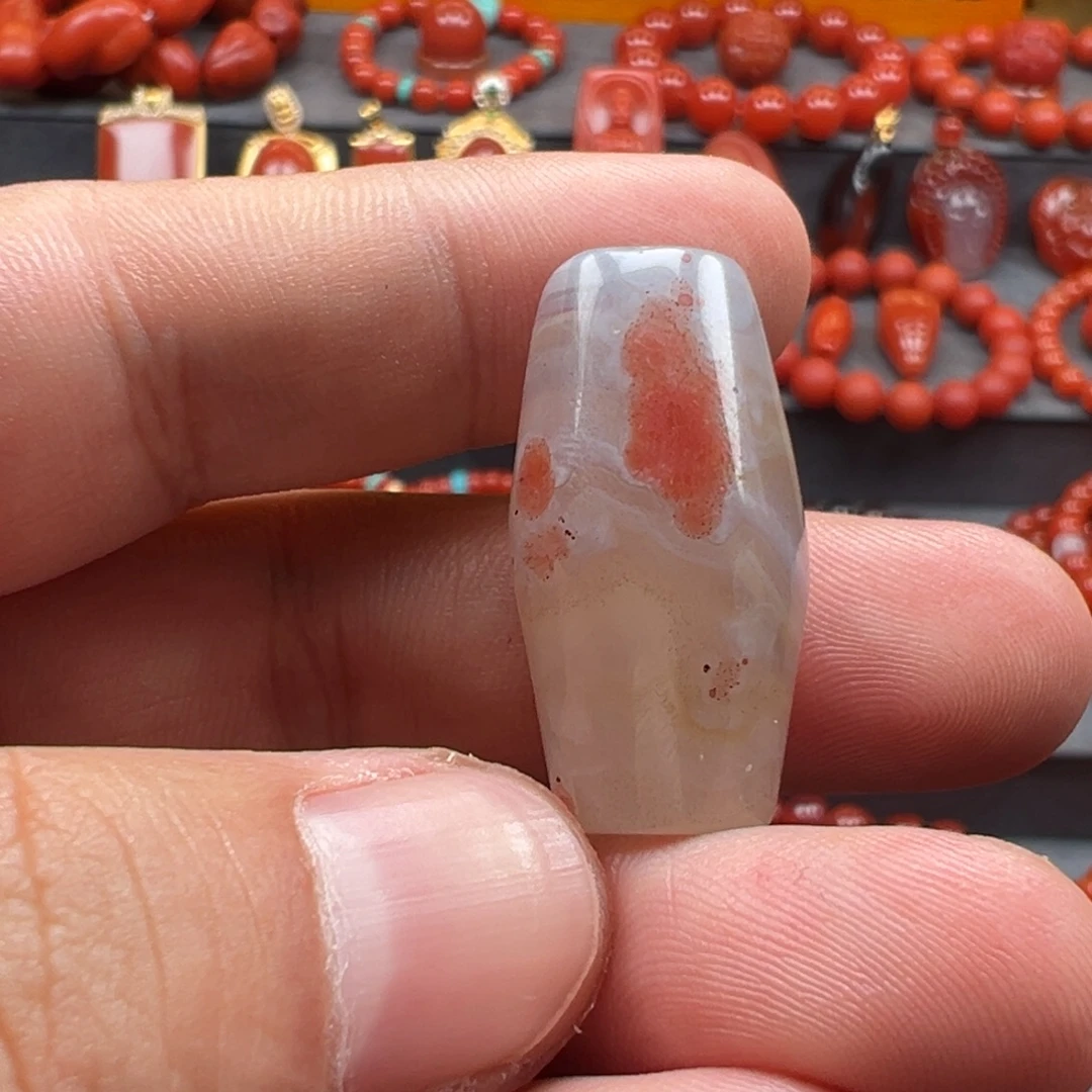 天***莲南红玛瑙未镶嵌勒子