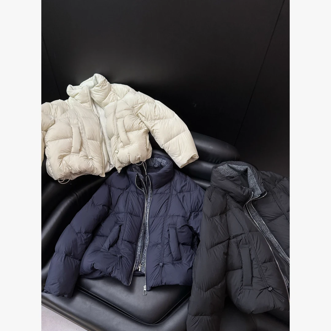 2025冬款新品【设计师款  假两件拼针织抽绳白鸭绒羽绒服】
