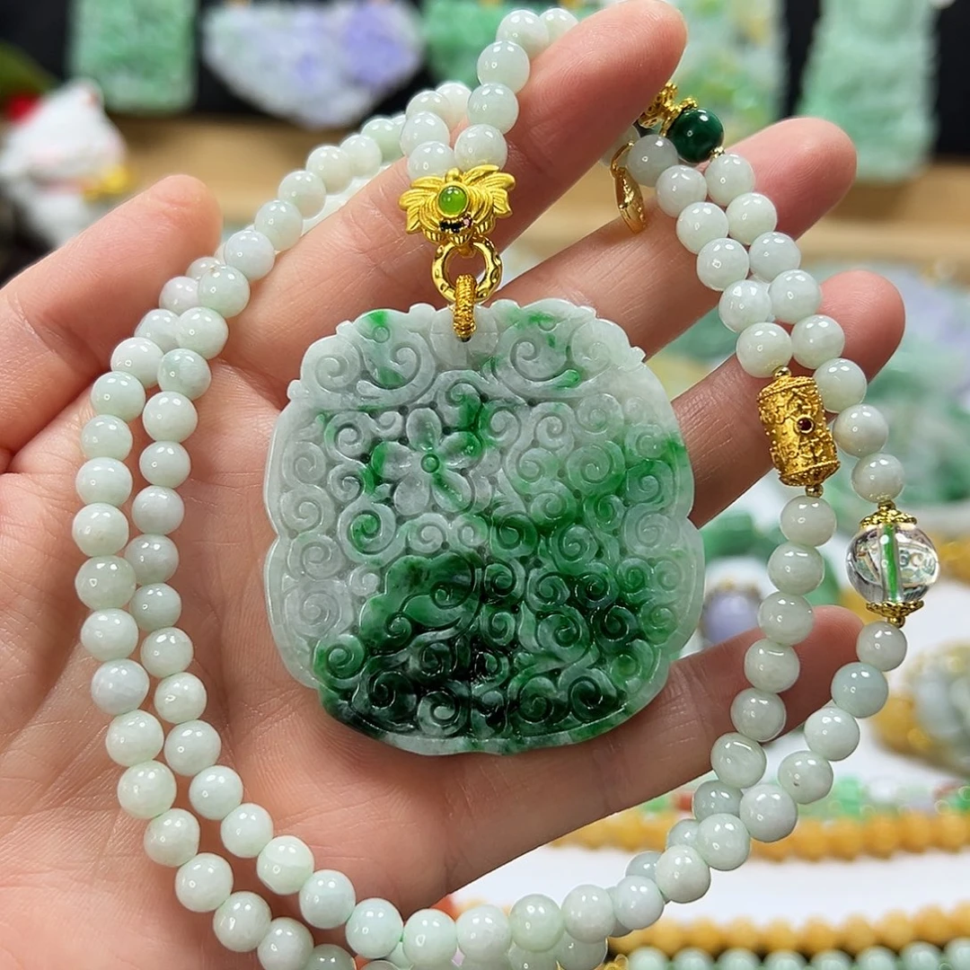 翡翠未镶嵌颈饰吊坠