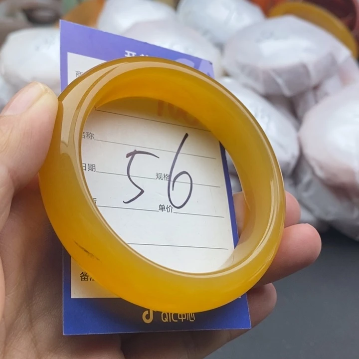 石英质玉未镶嵌手镯