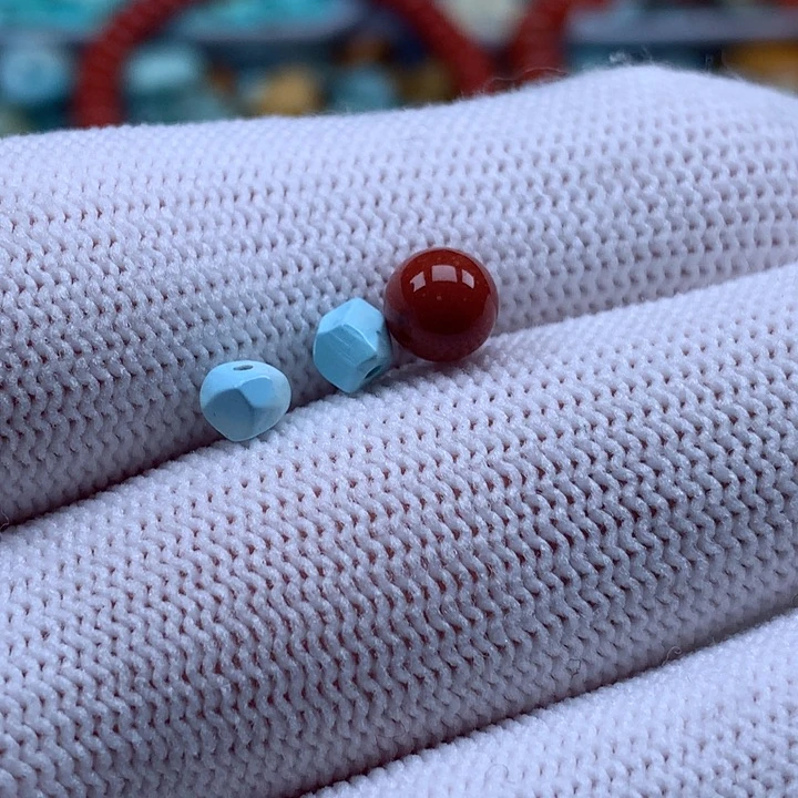 南红玛瑙未镶嵌珠宝奇石