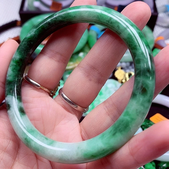 未镶嵌手镯翡翠翡翠