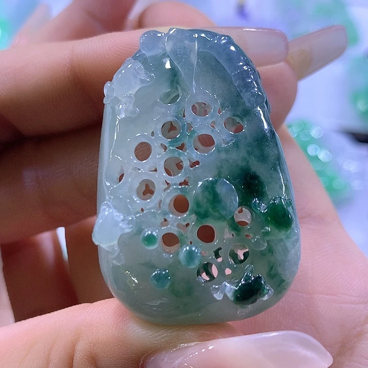 翡翠未镶嵌颈饰天然翡翠A货吊坠