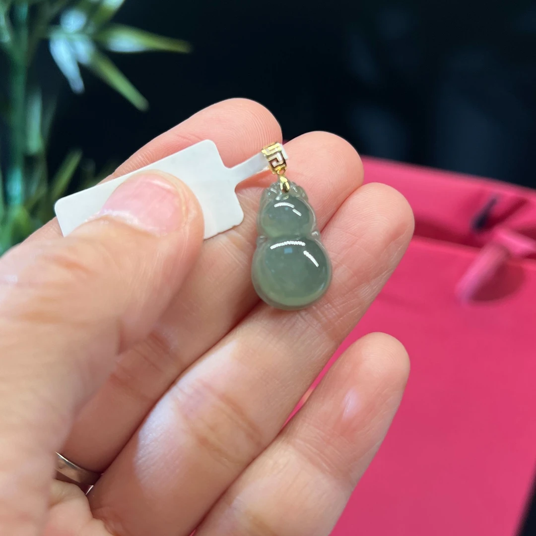 健丽天然缅甸翡翠A货迷你小葫芦吊坠18金扣头镶嵌锁骨链女款4854