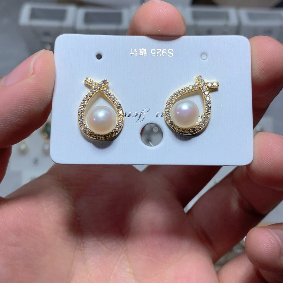 银S925镶嵌淡水珍珠耳饰