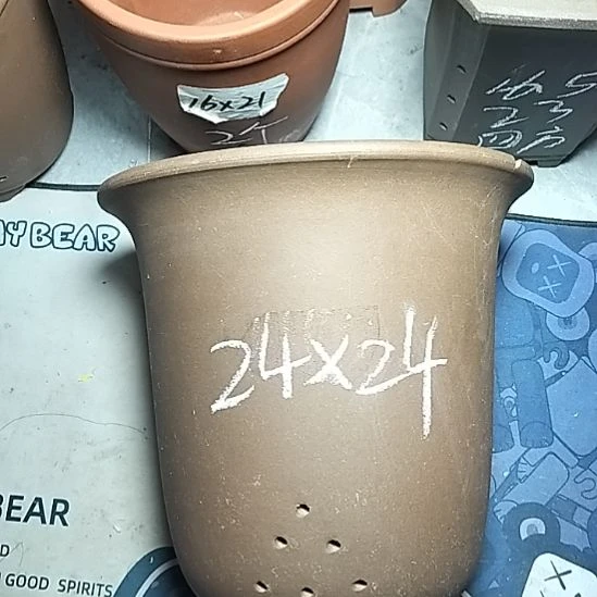 特大金钟一个花盆