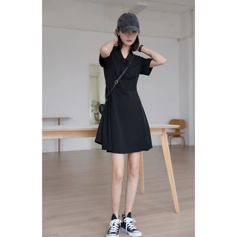 GZ 0621系带高腰连衣裙女2025夏季新款小黑裙法式赫本裙子女