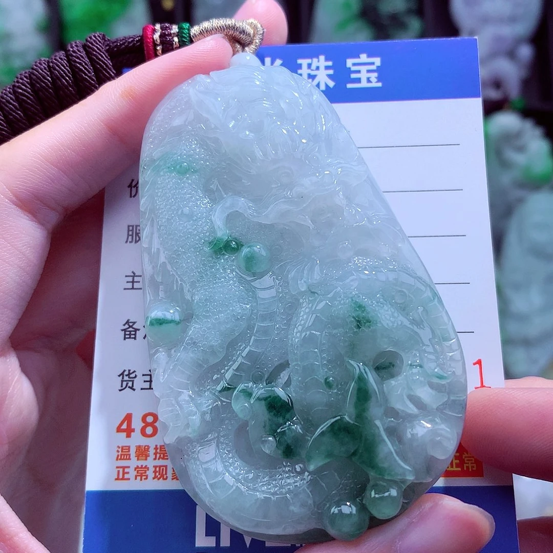 翡翠未镶嵌颈饰凉***光挂件