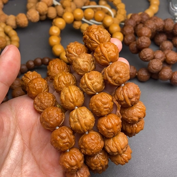 猴头核桃吊坠17大蟾王反油红