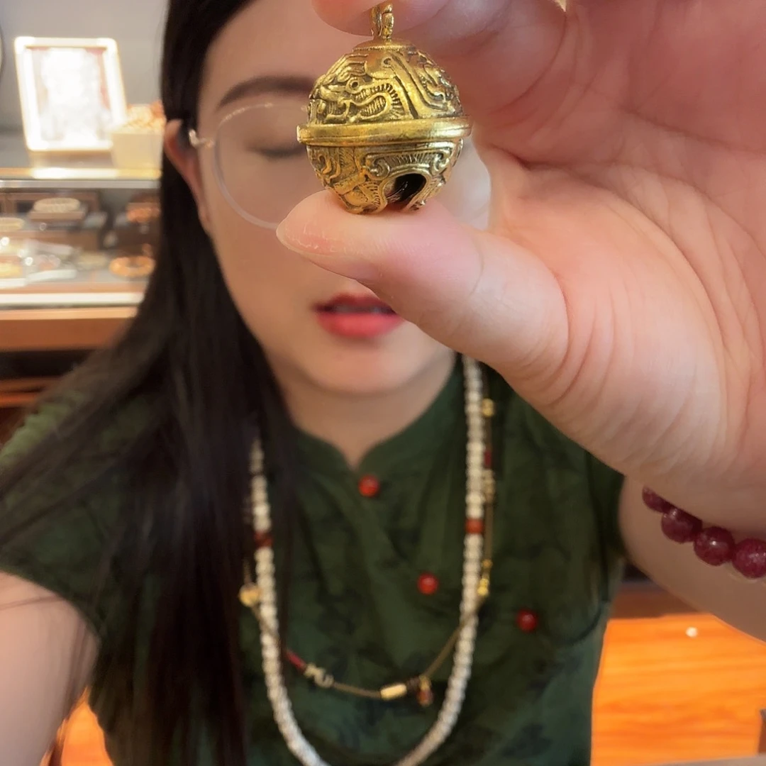 猴头核桃吊坠铃铛