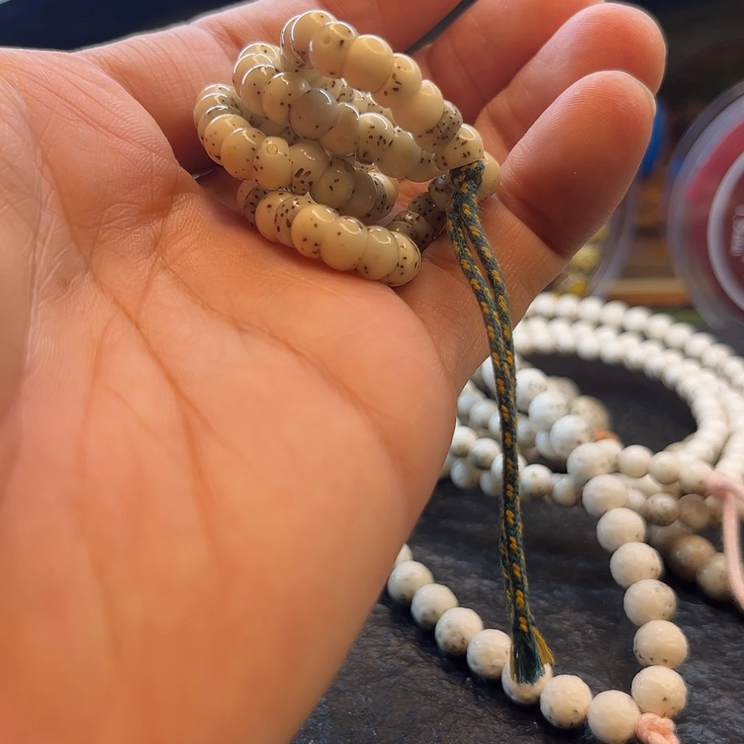 星月菩提吊坠白冰啵啵肠