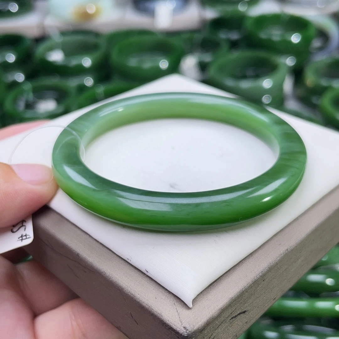 和田玉（碧玉）手镯未镶嵌