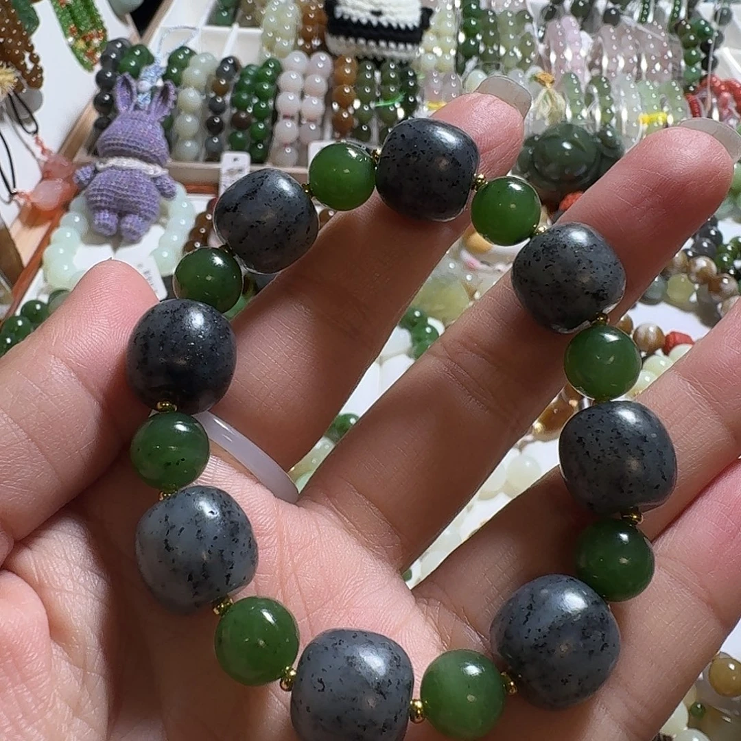 和田玉未镶嵌珠宝奇石