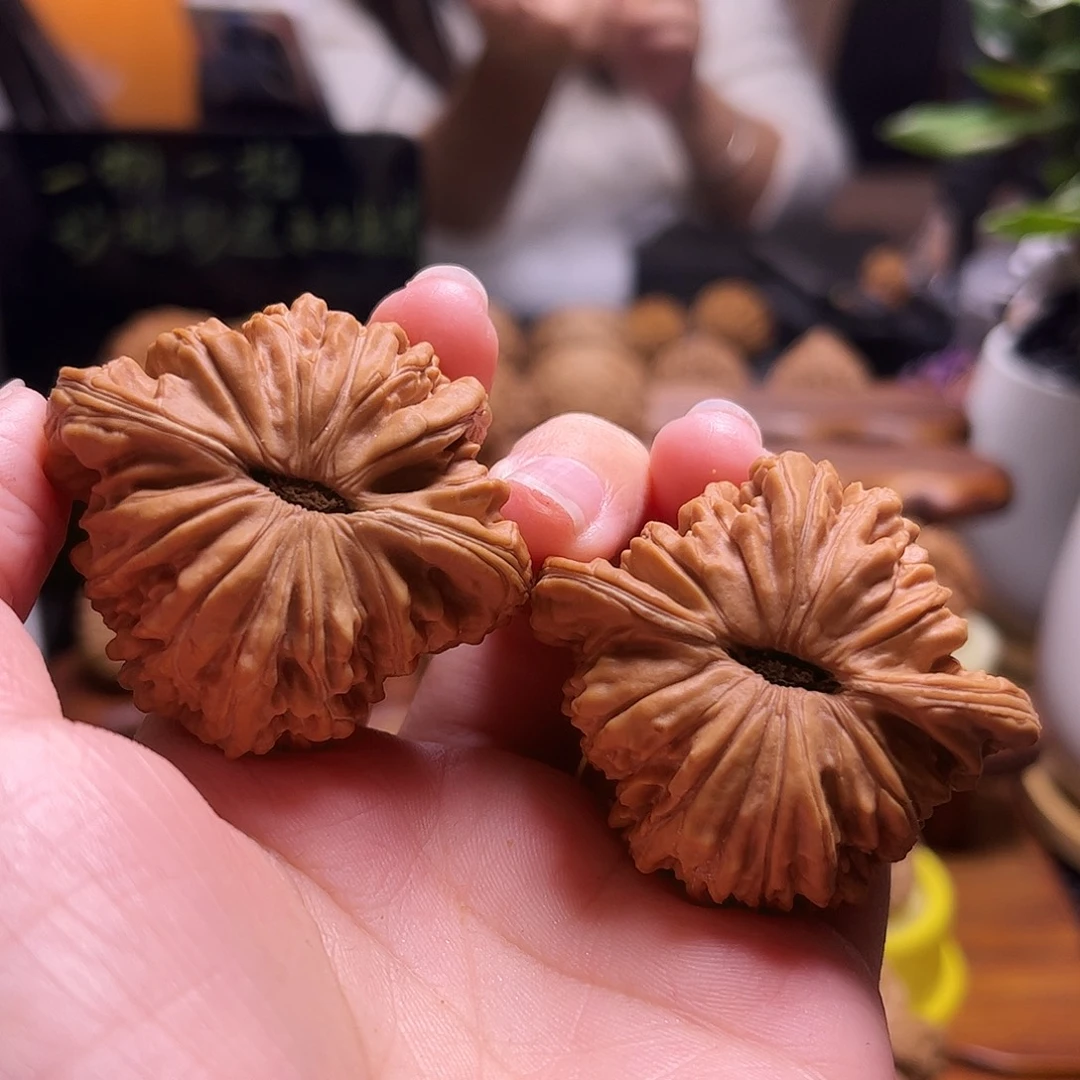 李***进把件文玩核桃48尺四座楼43