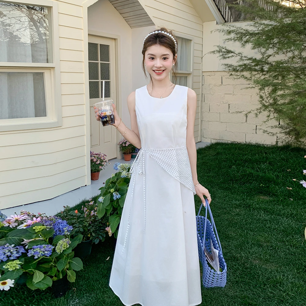 法式甜美初恋花苞连衣裙女2025夏季新款无袖温柔洋气白色背心长裙