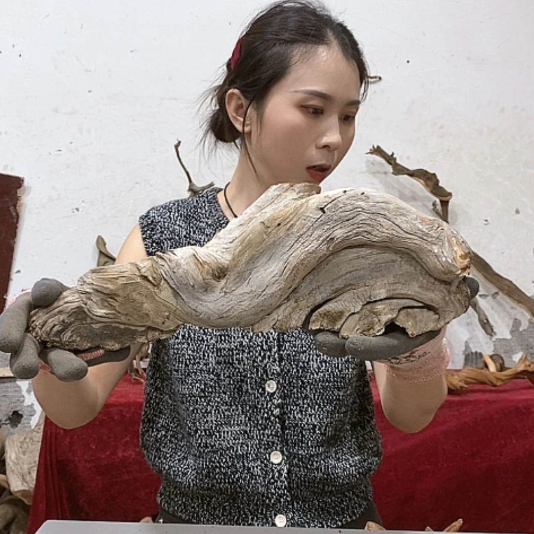 【闪购商品】柏木L***?我们都在努力着改变着我们
