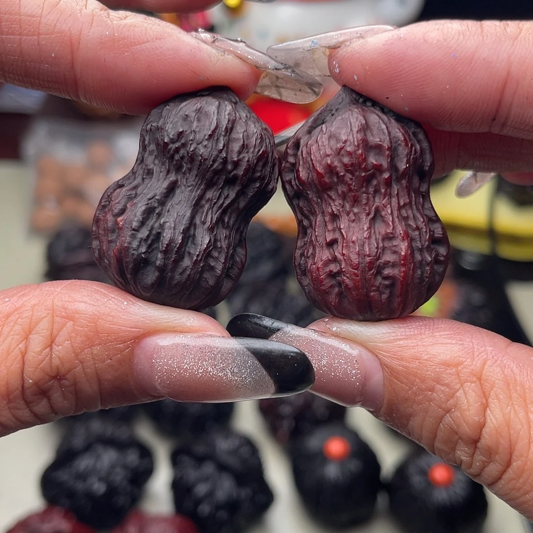 文玩核桃吊坠花生