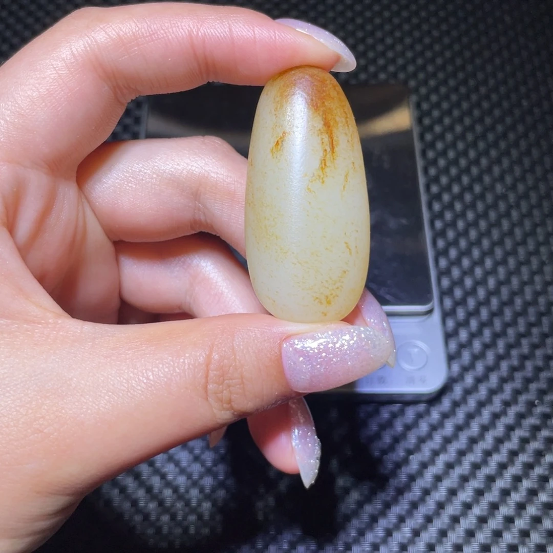 合***衬和田玉未镶嵌颈饰