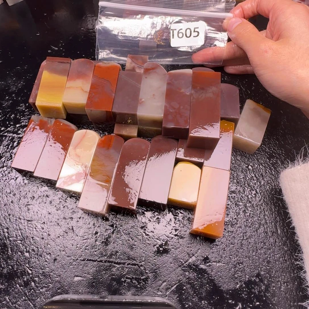 老挝石陈***à老挝石 老挝石