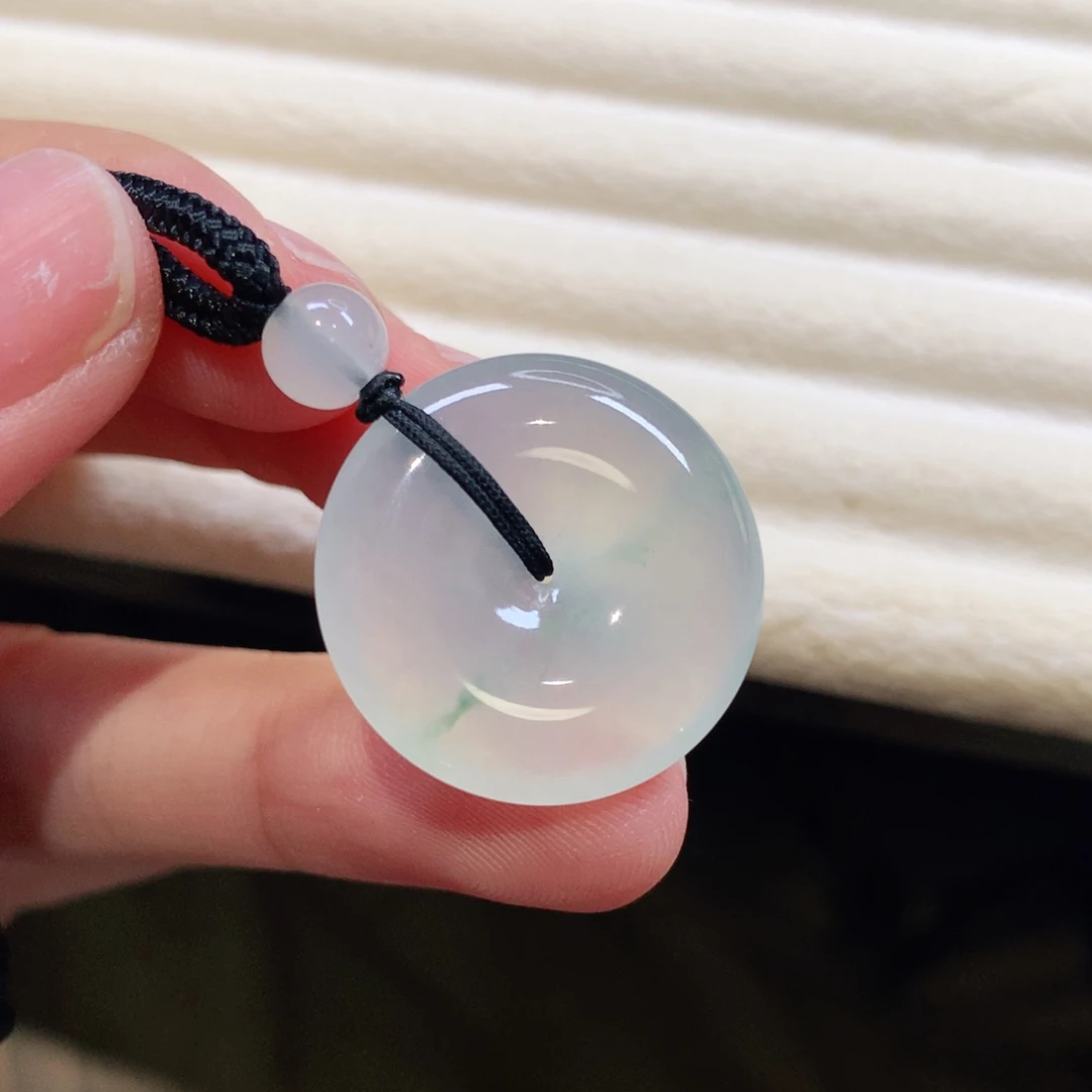 翡翠未镶嵌颈饰扣子