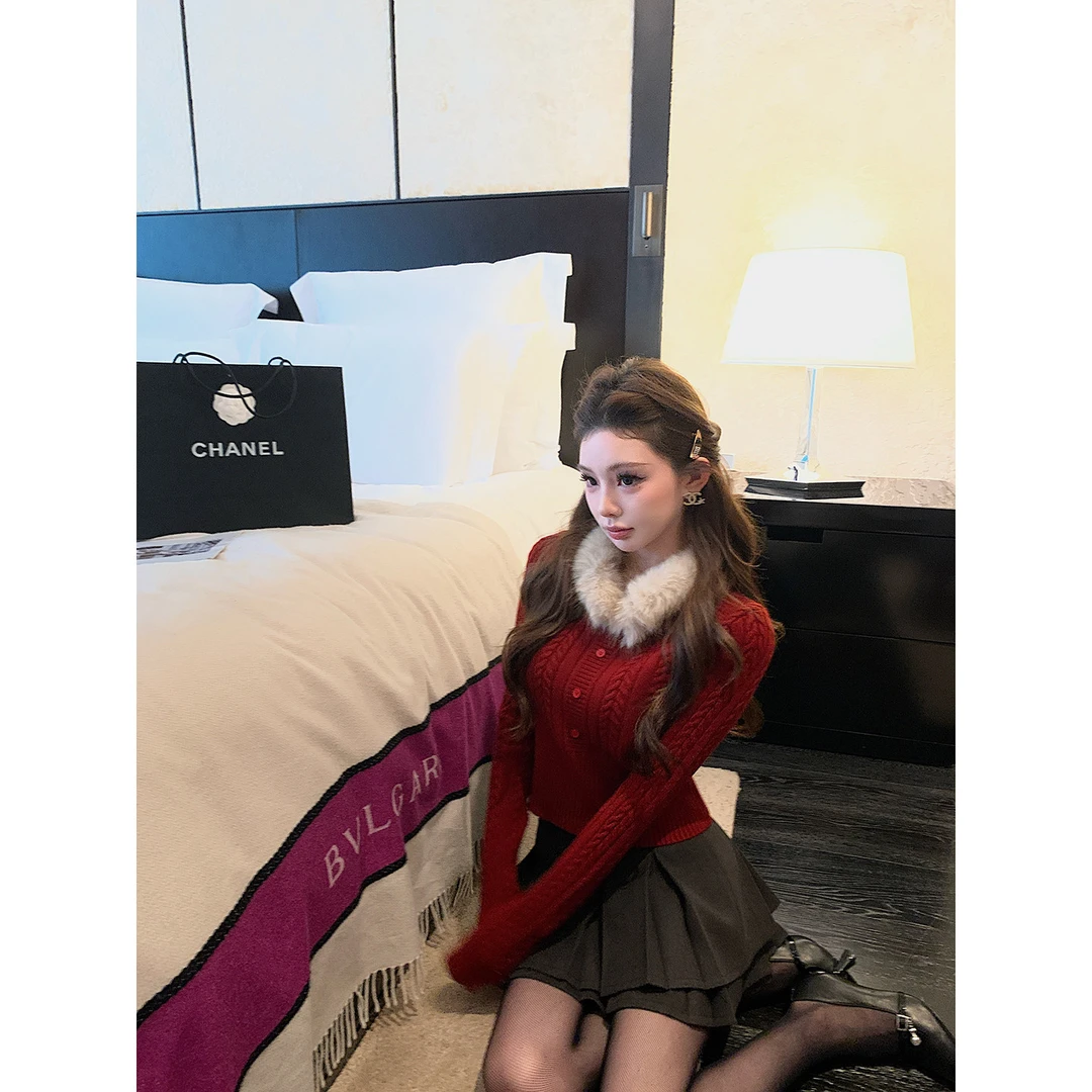 【QIUROUYAO邱肉瑶】复古名伶｜三色毛领麻花毛衣