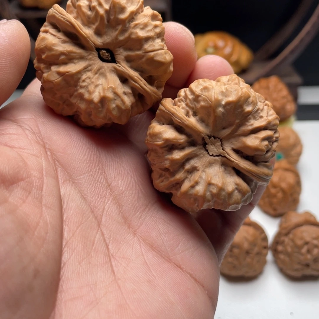 恒***爬核桃蛤蟆头核桃 44