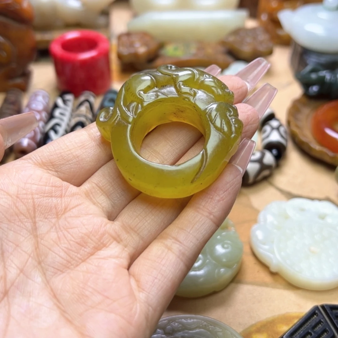 【闪购商品】蛇纹石玉颈饰未镶嵌