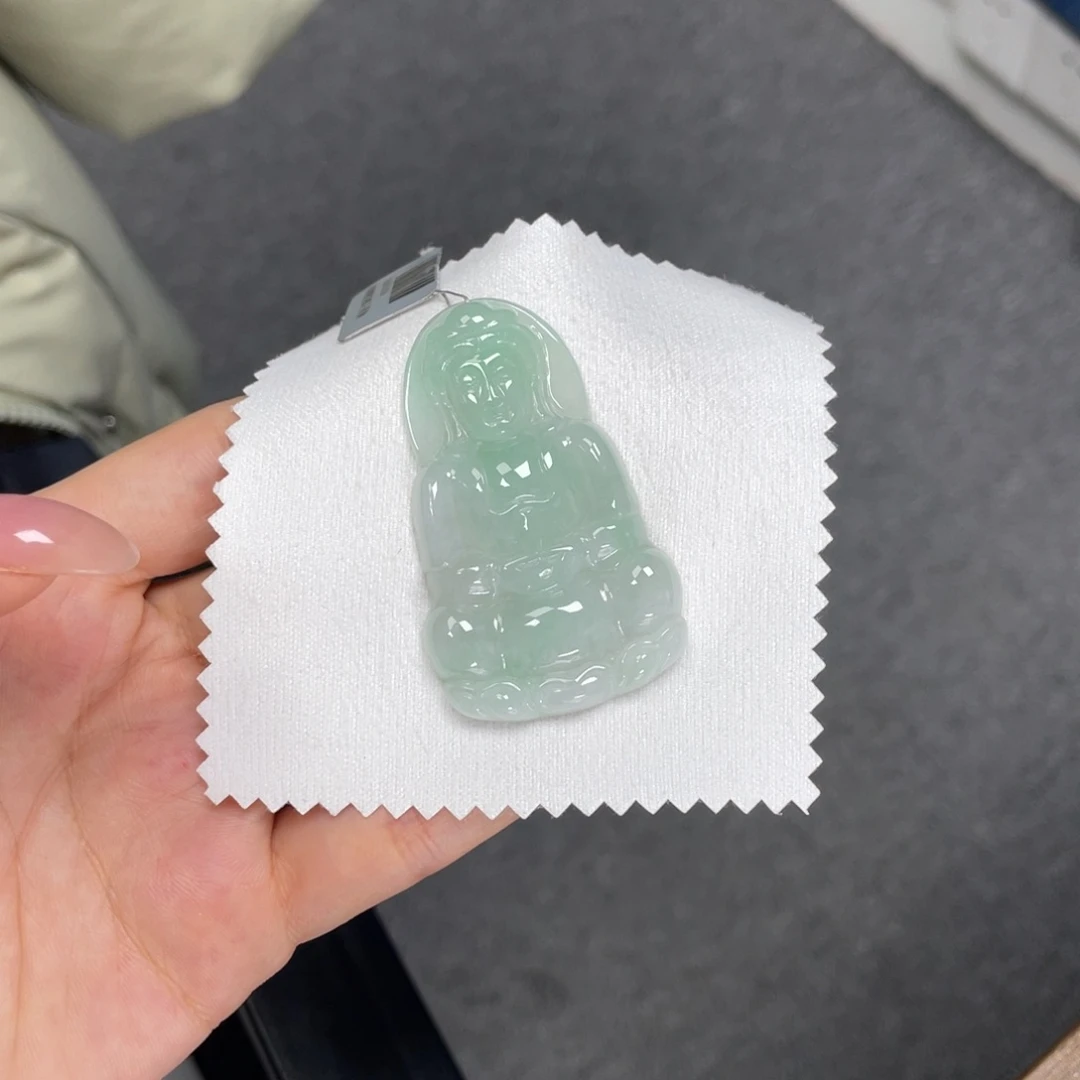 翡翠颈饰未镶嵌观音