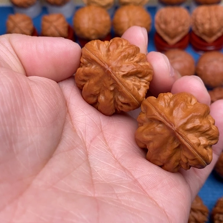 把件文玩核桃帝王龙