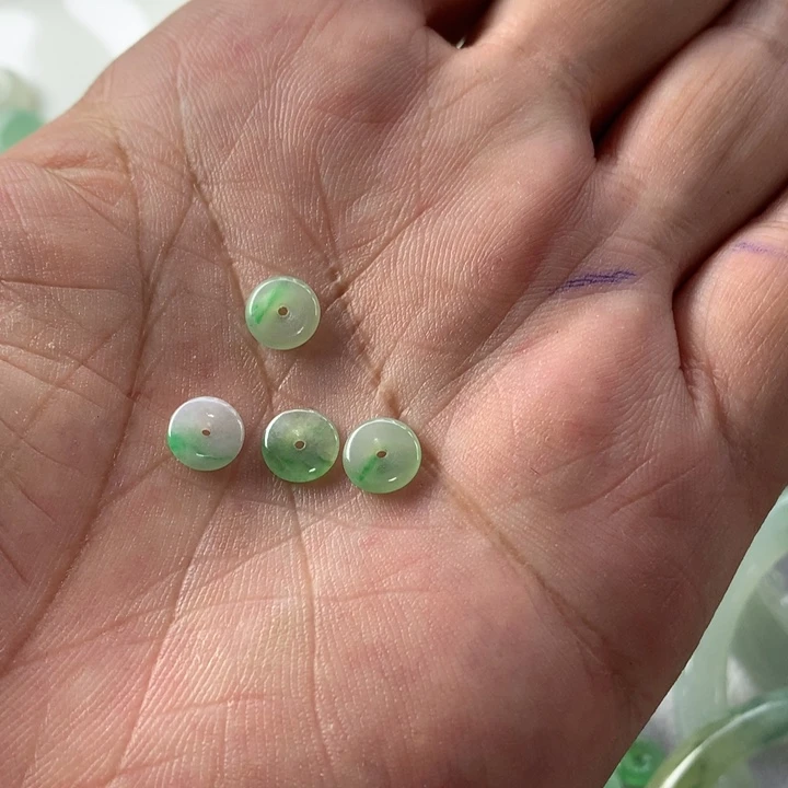 定制翡翠未镶嵌铁**Z翡翠