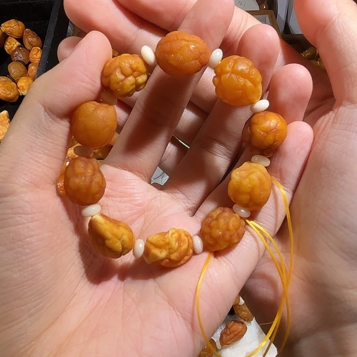 c***C琥珀未镶嵌手链蜜蜡海漂手串