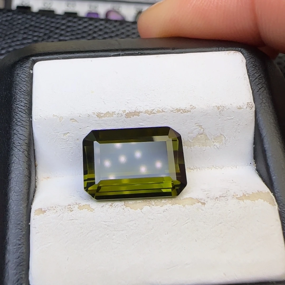 珠宝半成品碧玺未镶嵌天然 8.36克拉