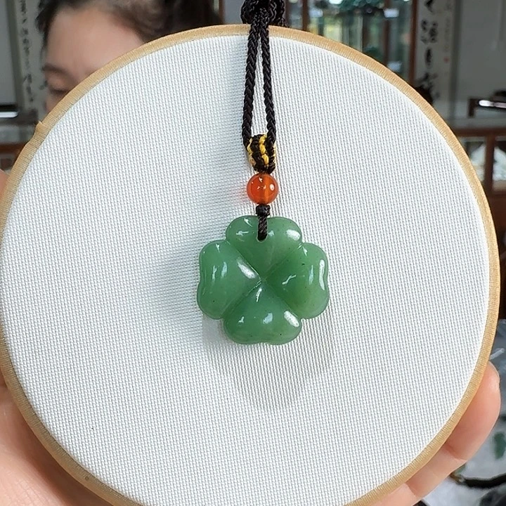 密玉（石英质玉）未镶嵌颈饰