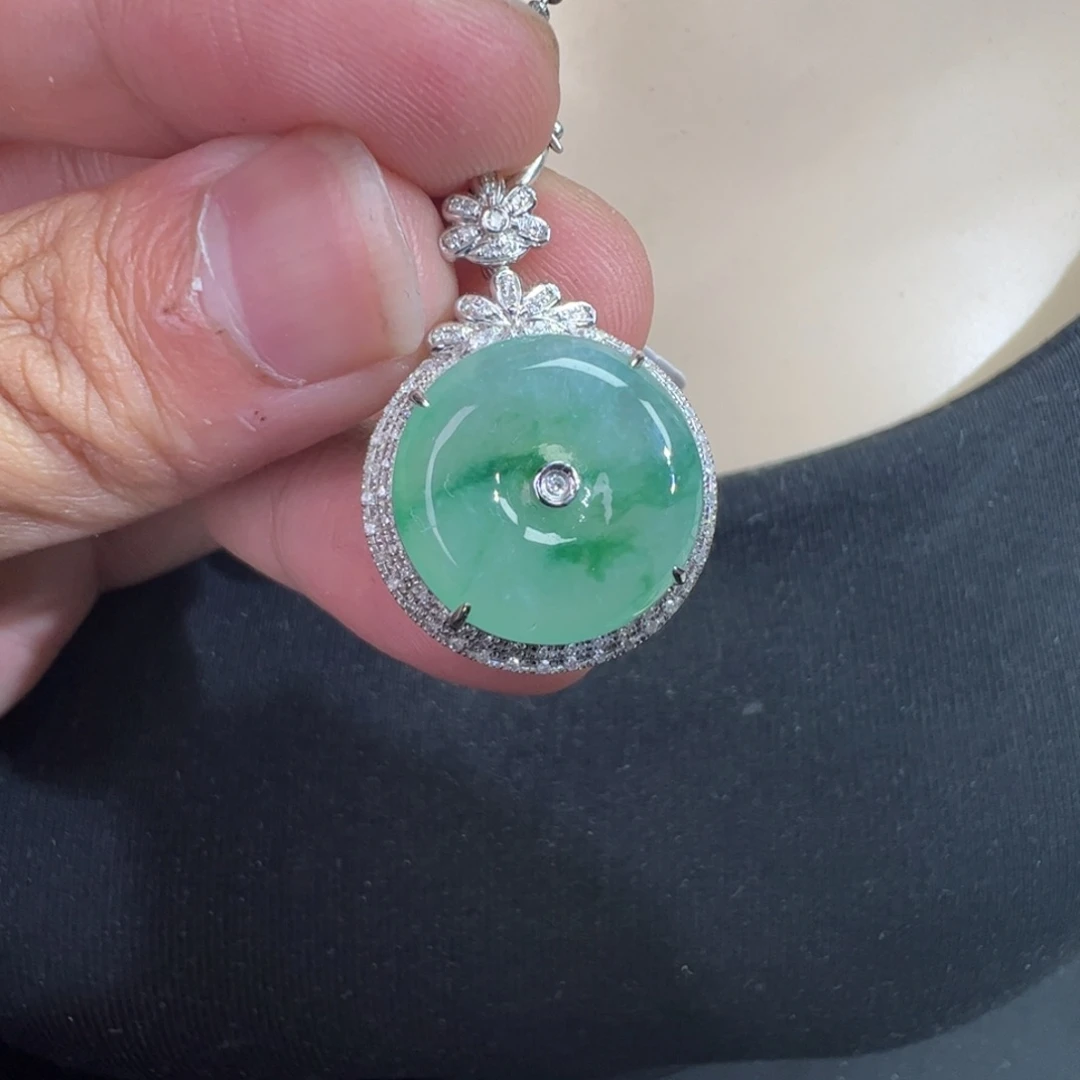 翡翠18K金镶嵌吊坠(不含链)