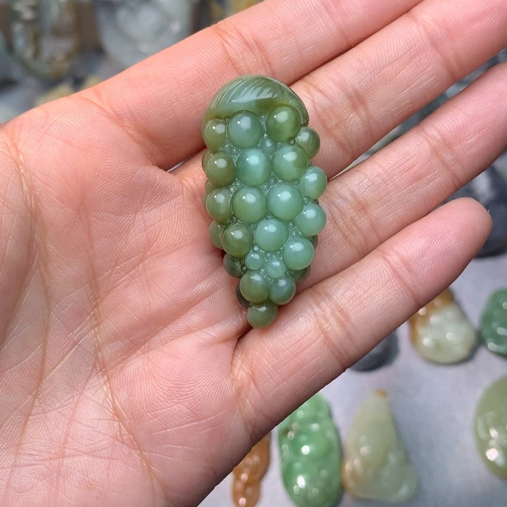 和田玉挂件未镶嵌不**风