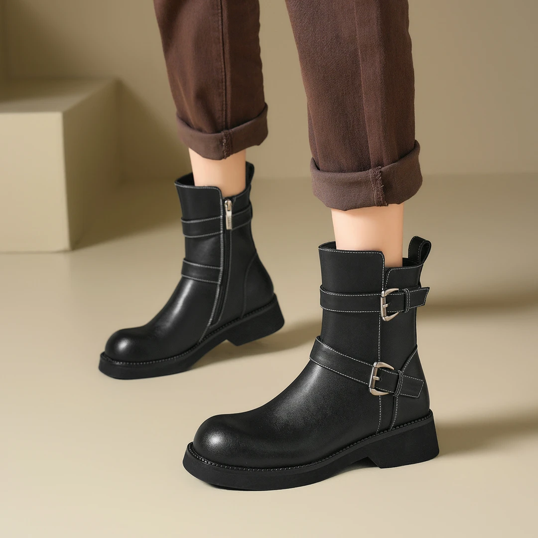 星期六时尚百搭厚底马丁靴加绒英伦风冬季圆头短靴休闲复古骑士靴