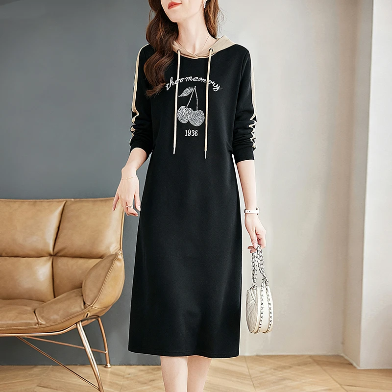 气质高级连帽卫衣连衣裙女2025秋冬季新款大码遮肉显瘦中长款裙子