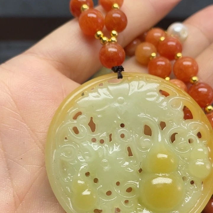 未镶嵌蛇纹石玉颈饰