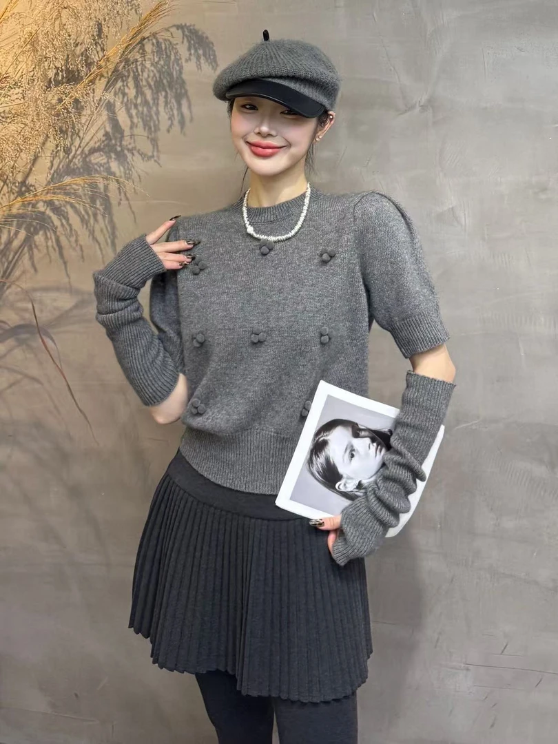 55115#毛衣女秋冬针织衫上衣高级感袖套慵懒温柔独立袖套小花图案
