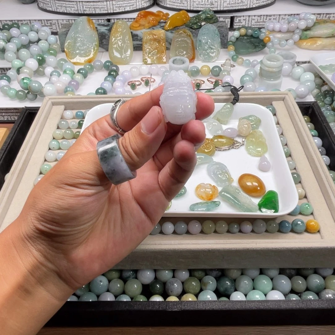 翡翠未镶嵌颈饰348