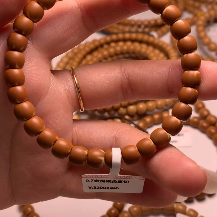 吊坠橄榄核老挝核尖露白