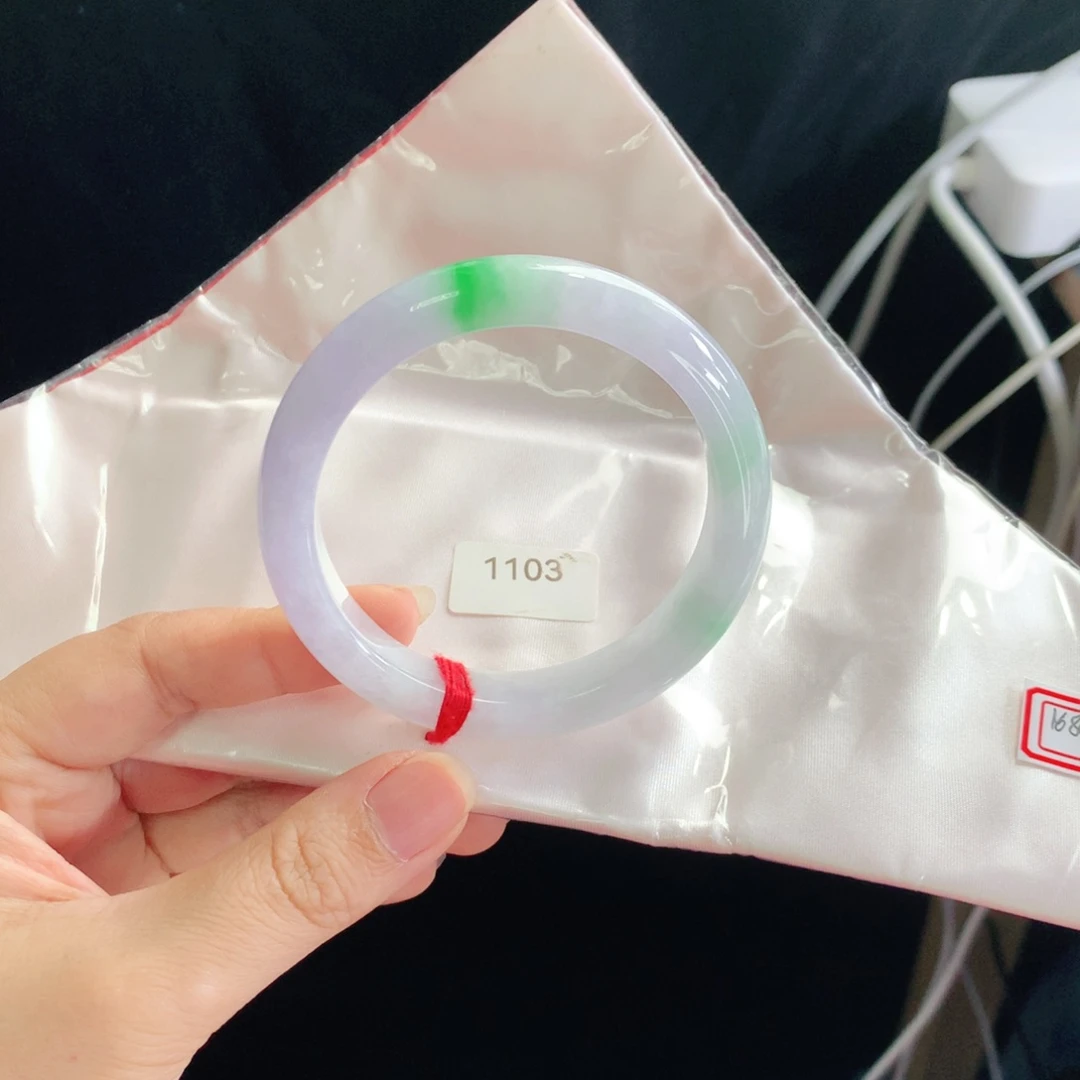 翡翠手镯未镶嵌03。