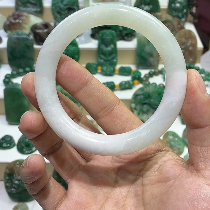 独山玉未镶嵌手镯59.5圈口