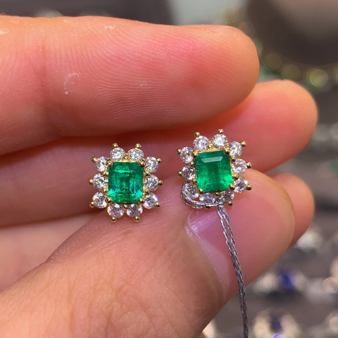 耳饰18K金镶嵌祖母绿